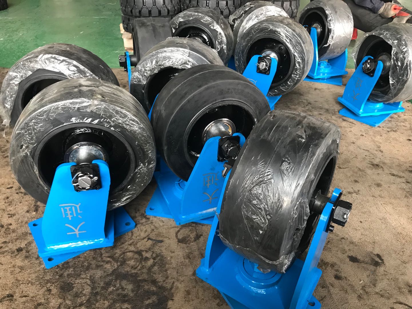 拖车转运车实心轮可定制万向定向轮及车轴450x150  拖车轮胎  万向轮胎  定向轮胎