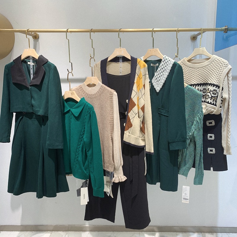 百图Betu女装品牌2022秋冬系列折扣批发一手货源  富儿雅女装  品牌女装折扣