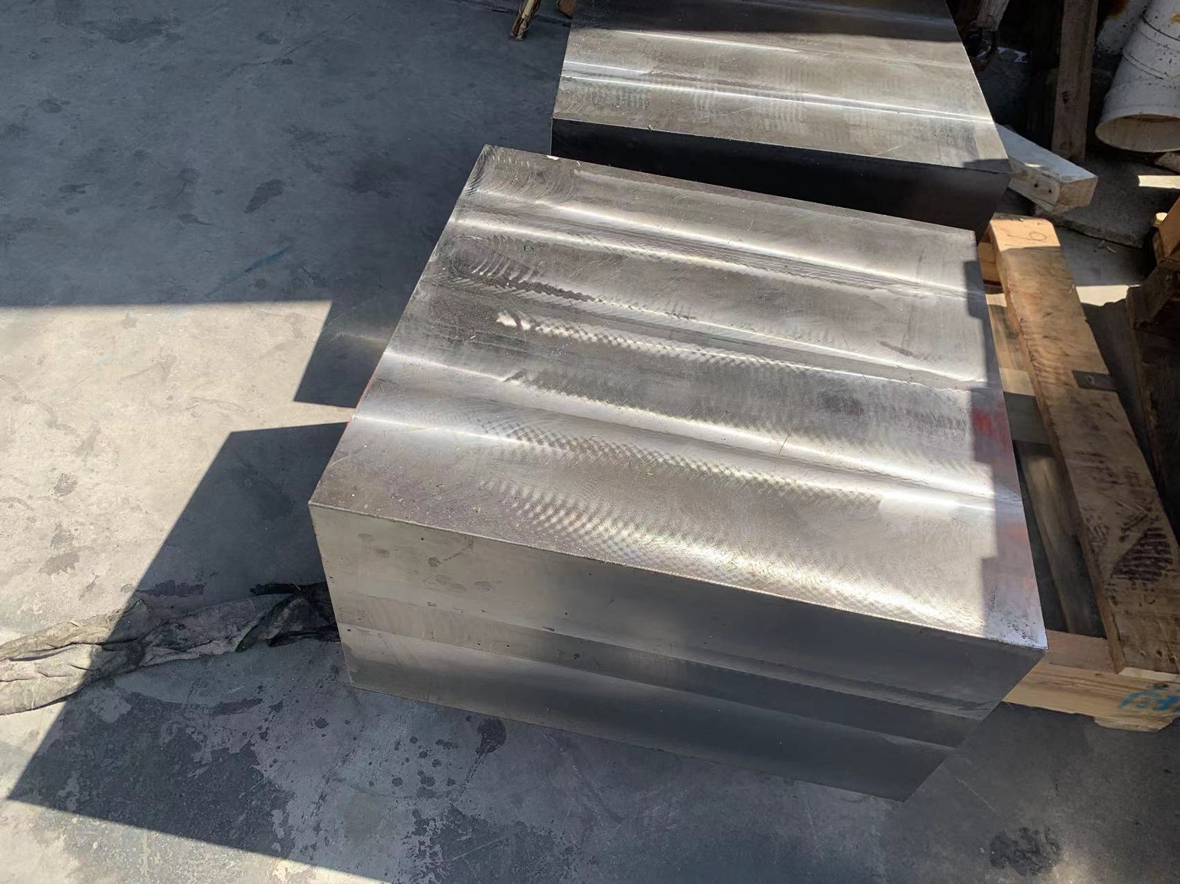 5CrNiMo热作模具钢 圆钢扁钢 可加工定制 扒皮磨光