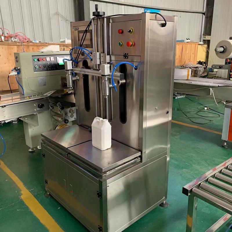 济南双头称重液体灌装机 天鲁番茄汁灌装机  双头液体灌装机