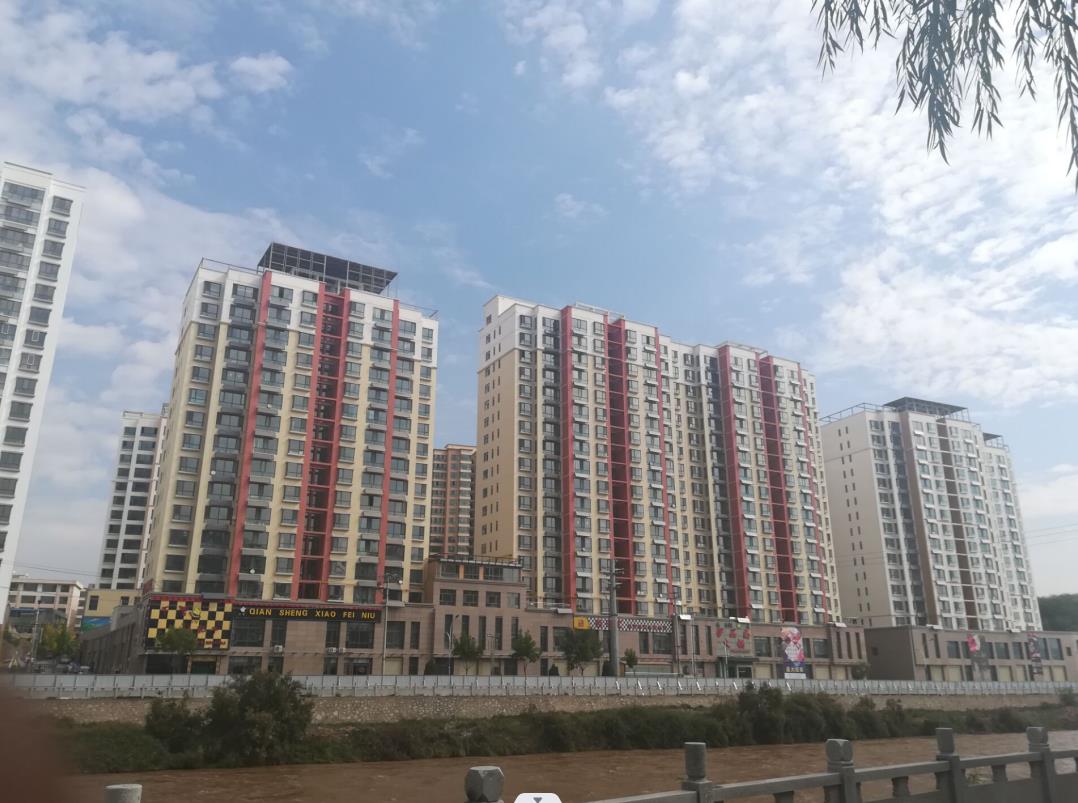 新疆乌鲁木齐太阳能热水工程和热水工程  新疆太阳能热水工程  新疆热水工程