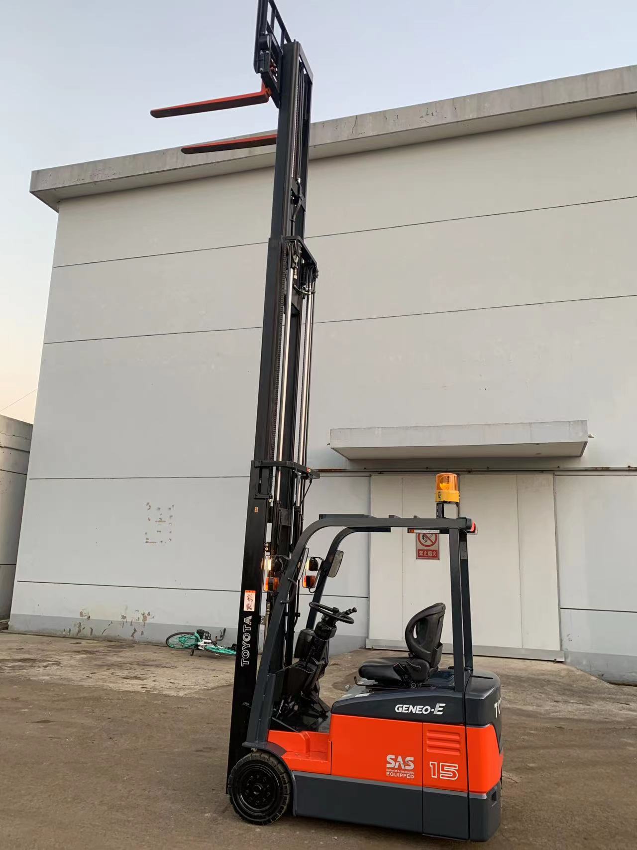 7FBE15升高5.5米电瓶叉车 三节门架电瓶叉车 全新电瓶  1.5吨电动叉车  丰田1.5吨  二手电瓶叉车