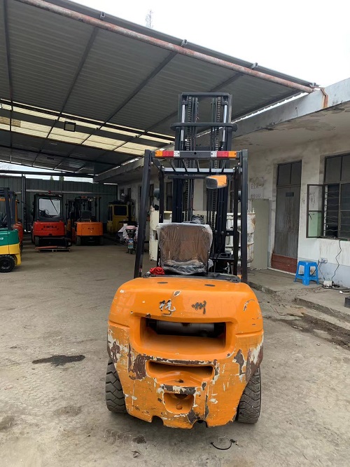 杭叉3.5吨卡斯卡特圆抱夹 45F-RCF-607B圆抱夹  二手圆抱夹  圆抱夹叉车