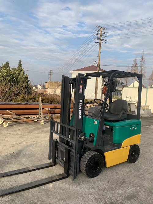 1.5吨小松电瓶叉车 进口电动叉车 FB15EX-11小松  1.5吨电动叉车  1.5吨电瓶叉车
