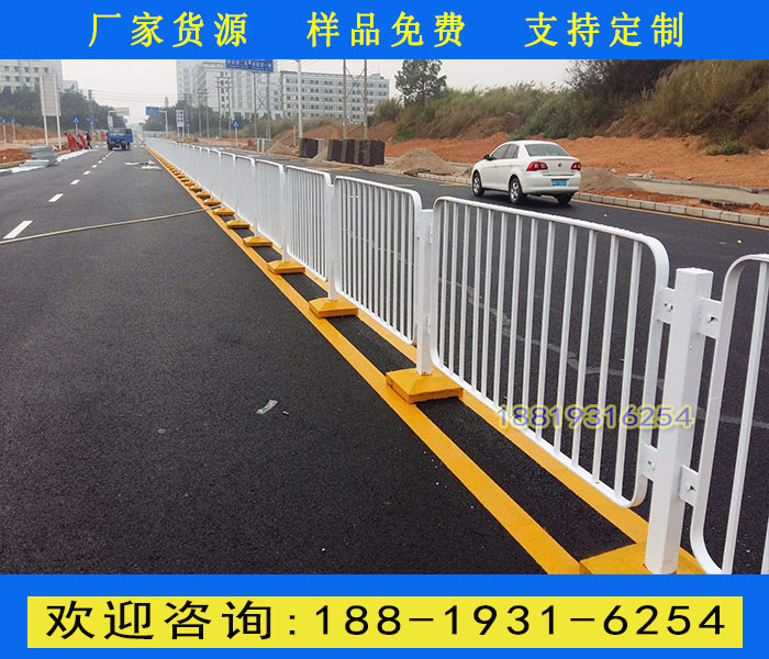 深圳2016A款路侧护栏厂家 佛山港式护栏现货  德式护栏厂家