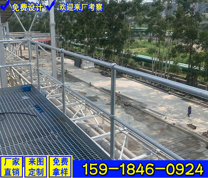 化工厂钢梯扶手 球接护栏立柱价格 佛山66/76打孔铁球