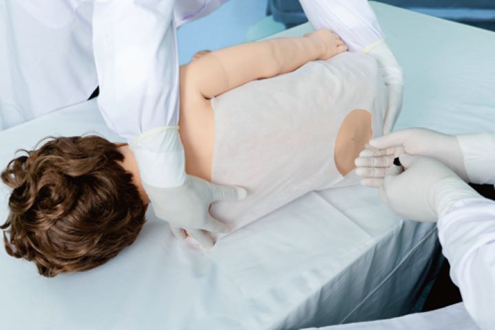 益联医学儿童腰椎穿刺训练模型 儿童腰椎穿刺模拟人