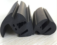 PVC/TPR/TPE/TPU片材 异型材 密封条生产线  PVC片材挤出设备  汽车密封条生产线设备  异型材密封条生产设备