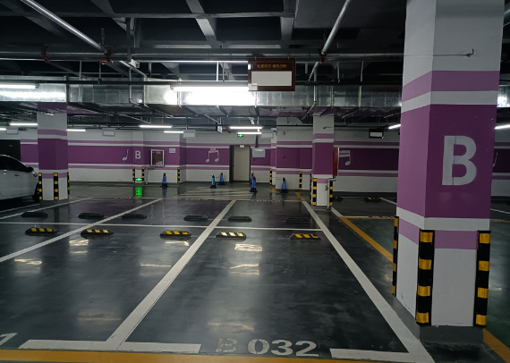 郑州旧线清除施工,郑州停车场标线翻新