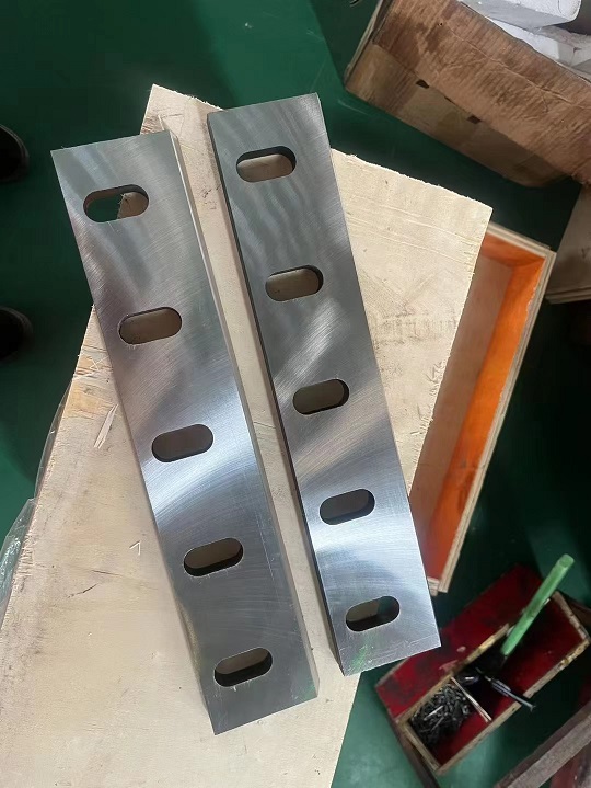 定制非标镶嵌锋钢粉碎机破碎机刀片SKD-11  塑料机械刀片  塑料粉碎机刀片