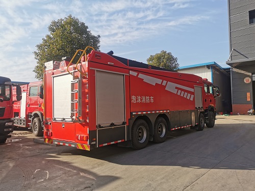 江特牌国六重汽豪沃18吨泡沫消防车出厂价  江特牌消防车  重汽豪沃18吨消防车  泡沫消防车厂家