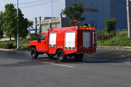 江特牌国六越野四驱1吨森林水罐消防车厂家  江特牌消防车  四驱消防车  1吨水罐消防车厂家