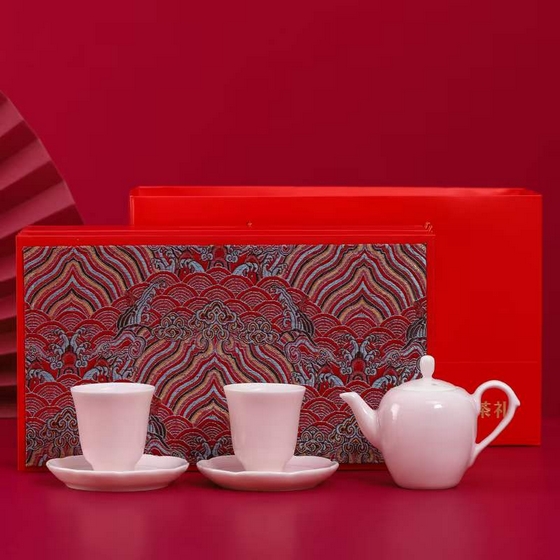 陶瓷马克杯定做陶瓷对杯礼盒高档陶瓷盖杯路宝陶瓷杯子  骨瓷咖啡杯碟  陶瓷茶杯水杯  促销礼品杯