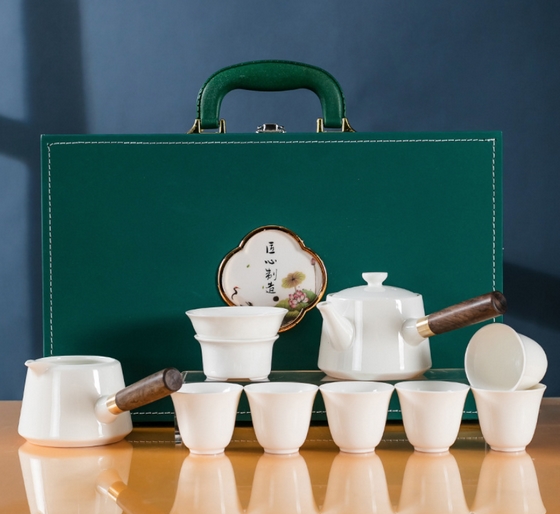 陶瓷办公盖杯定做高档商务礼品杯陶瓷茶杯陶瓷水杯  陶瓷广告杯  陶瓷茶杯水杯  陶瓷办公会议盖杯