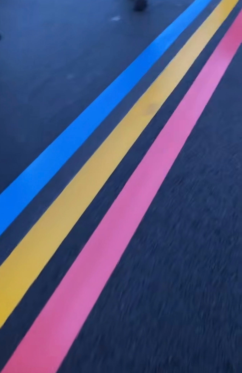 南京交通道路标线划线施工队伍-南京达尊交通工程公司  道路划线  南京道路划线  南京停车场划线
