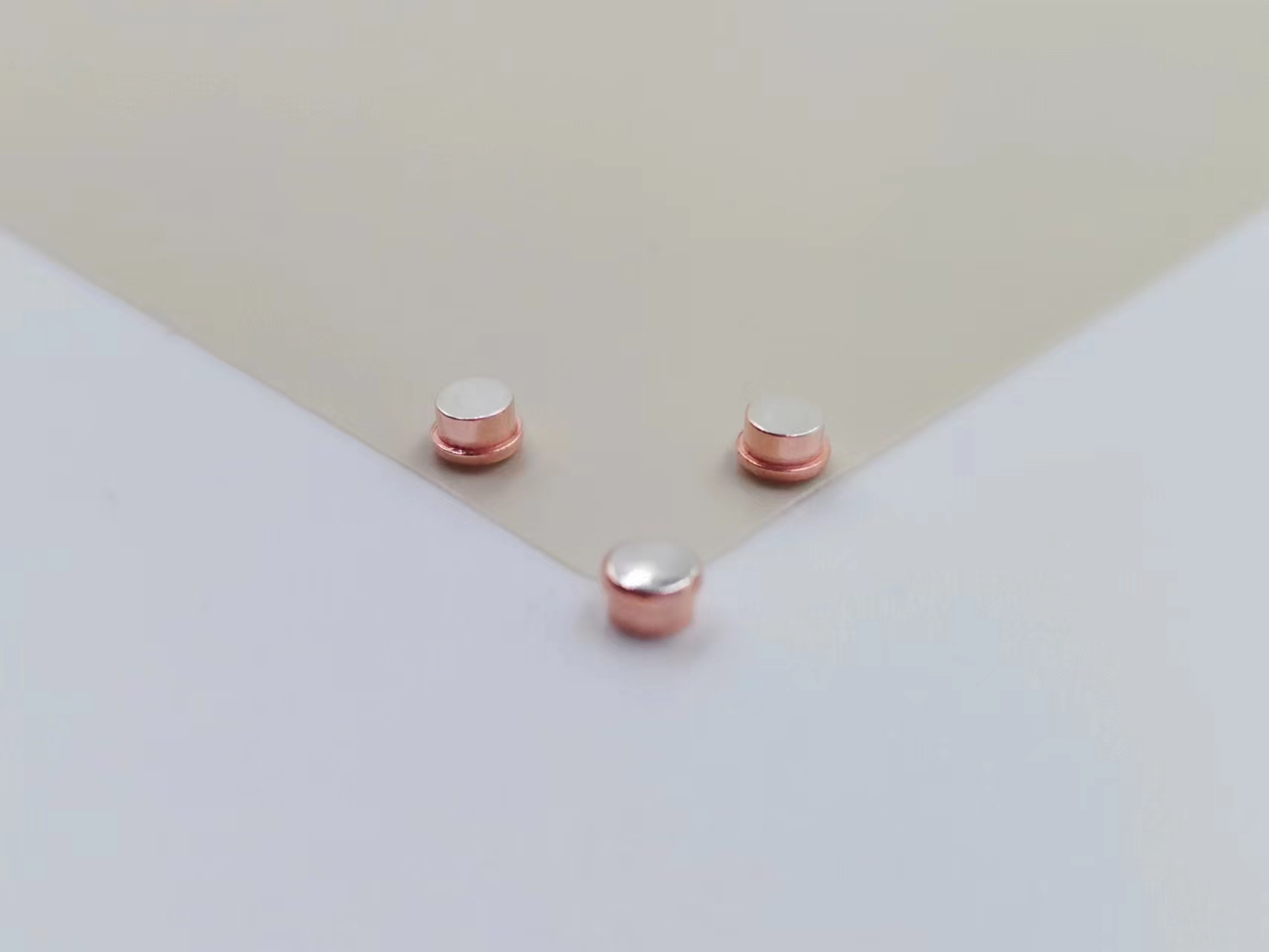 小型中间继电器开关复合银触点厂家现货供应