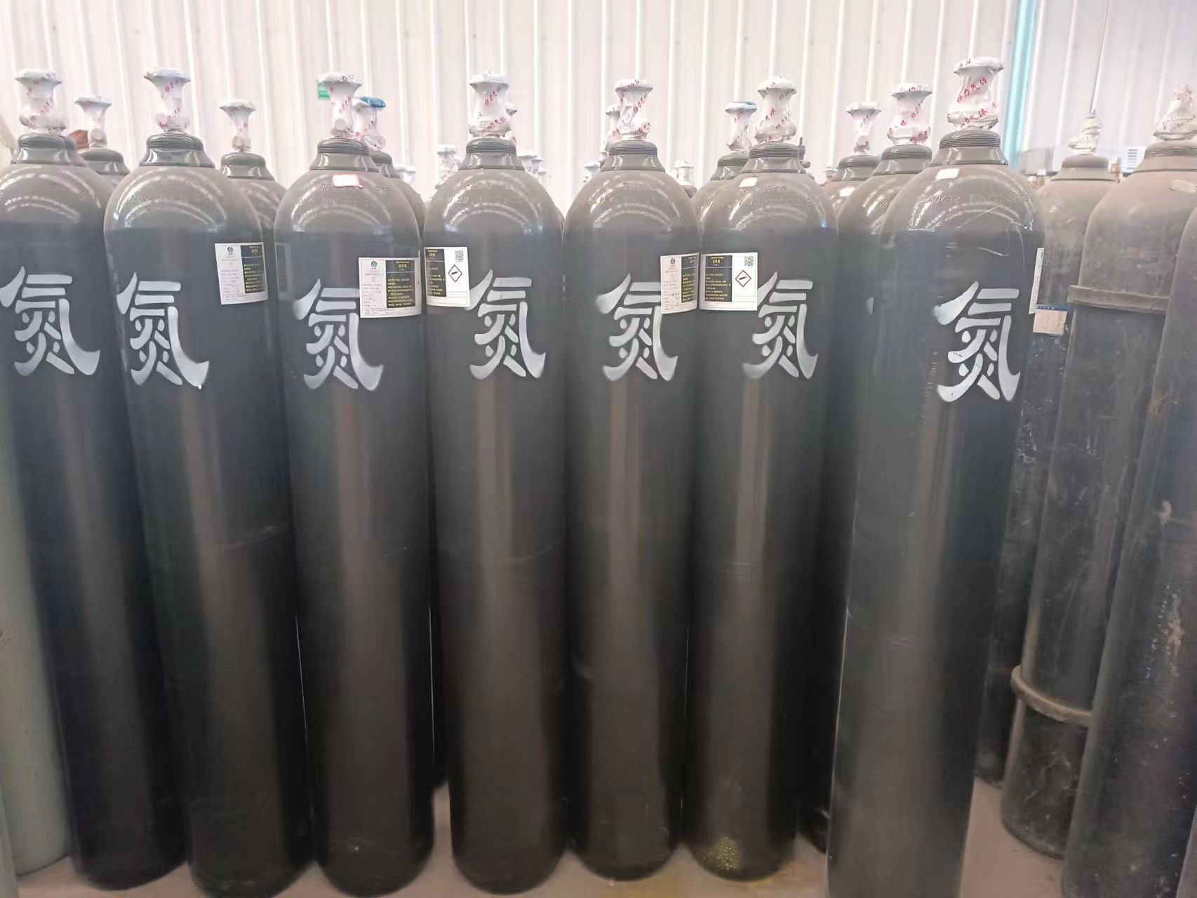协力气体山东地区99.999%氮气 生产瓶装高纯气体  标准气体  工业气体