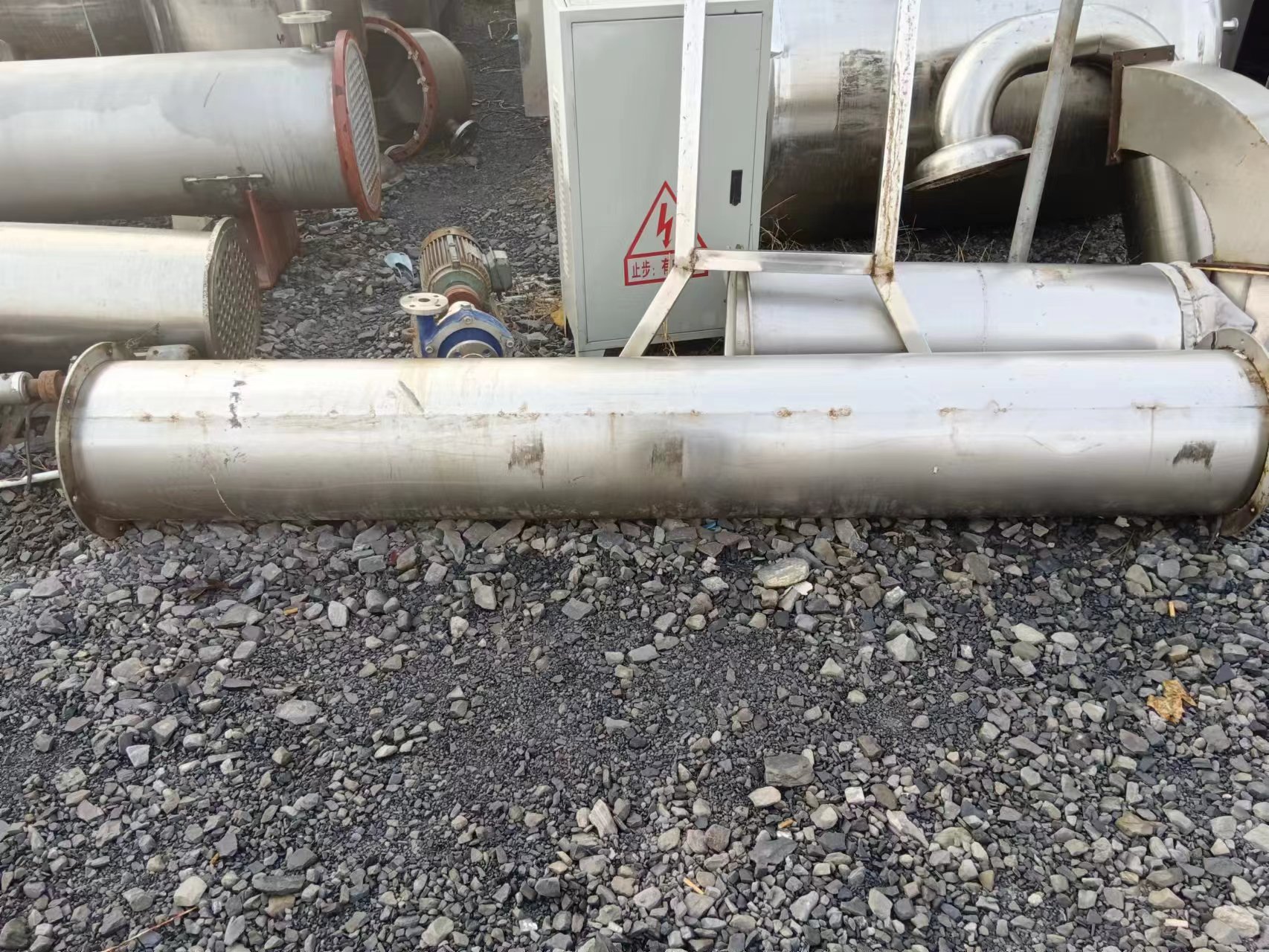 制药厂低价转卖冷凝器  二手冷凝器型号  二手换热器  二手冷凝器换热器数量