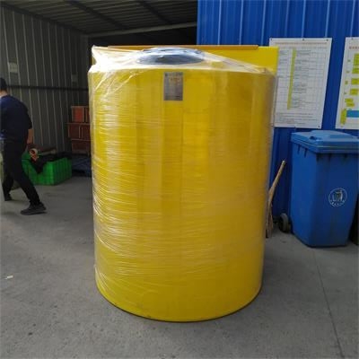 1.2吨加药装置生产供应  耐高温加药箱  洗洁精搅拌桶  PAC溶药箱