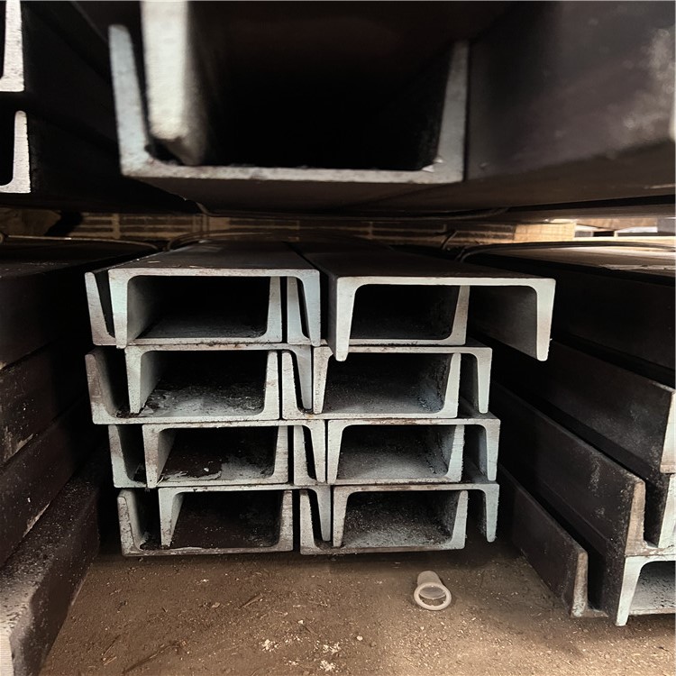 万吨库存供应S355 现货直发 规格齐全 欧标 槽钢 28B  外标型钢  重工钢结构  海外钢构项目