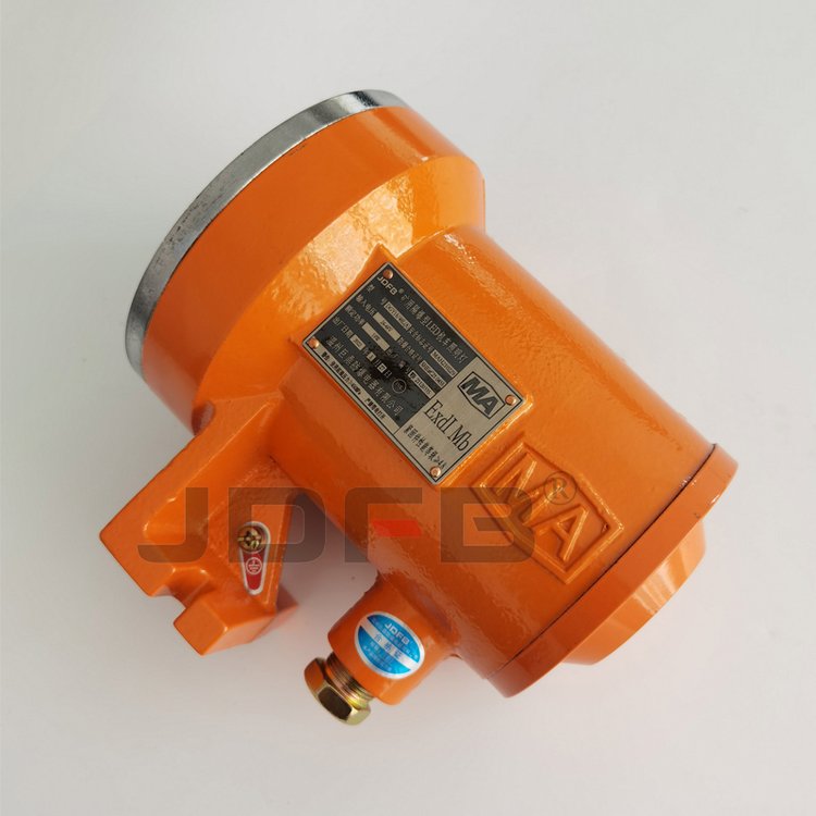 DGY18/48L(A)矿用隔爆型LED机车防爆灯  18W矿用防爆灯  18W矿用机车灯