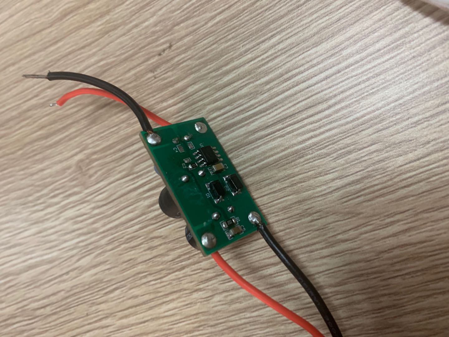 DC12V升压24V3A大电流转换IC