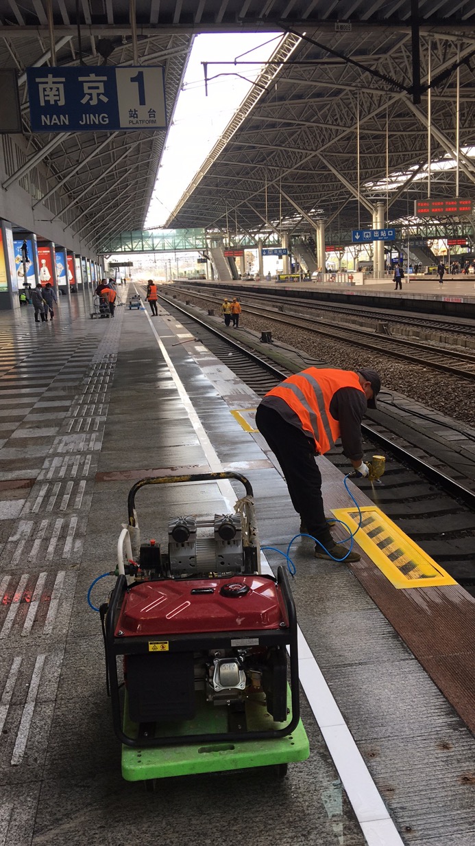 南京厂区道路划线，达尊工厂车间的5S管理  南京道路划线  南京厂区划线  南京停车场划线