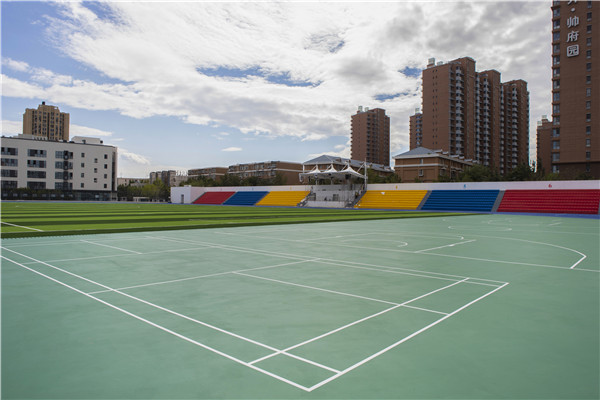 硅PU球场如何按照新国标标准铺设（下）  塑胶跑道  杰锐