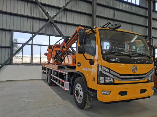 公路护栏抢修车/打钻一体机  打孔机  打桩机  打钻机