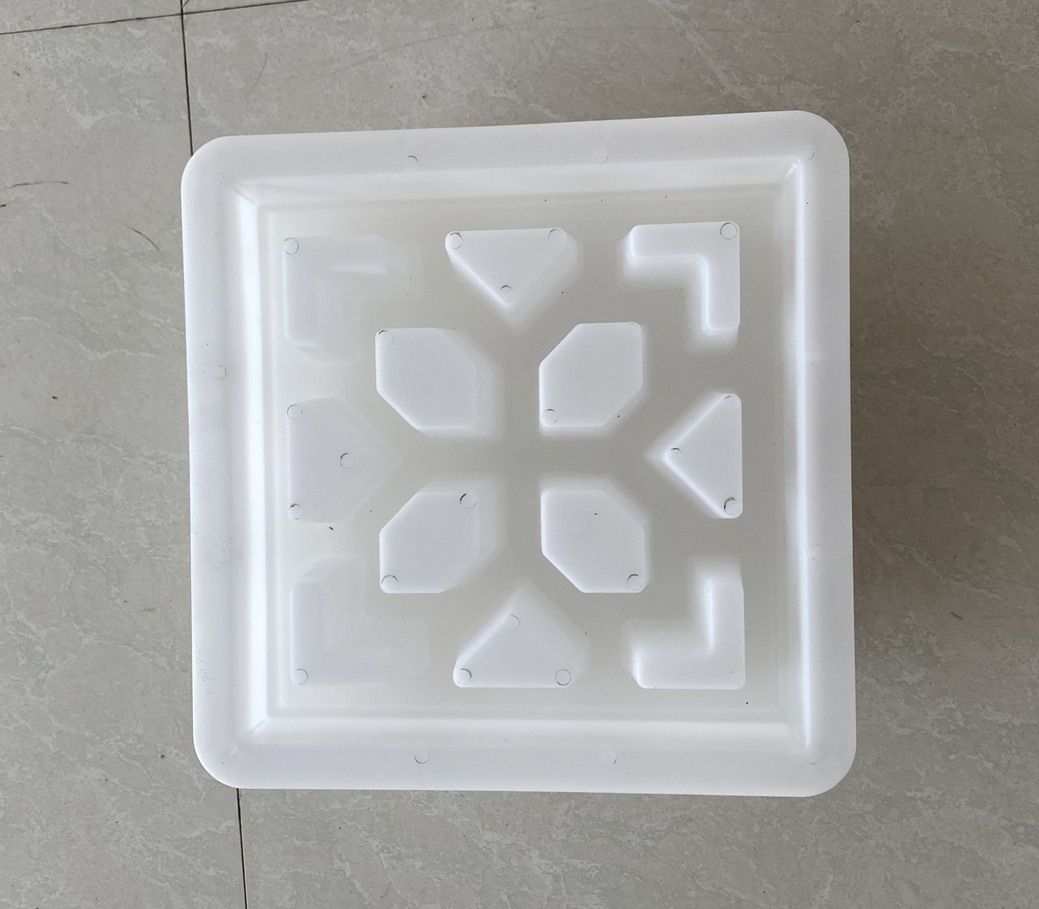 装饰墙水泥花砖 混凝土花格窗塑料模具 结实坚固  花砖塑料模具  水泥模具