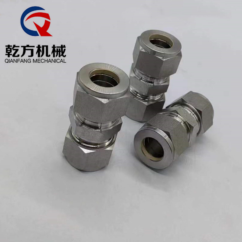 订做310S/2520/C22材质卡套接头，卡套弯头，三通  卡套直通  卡套三通