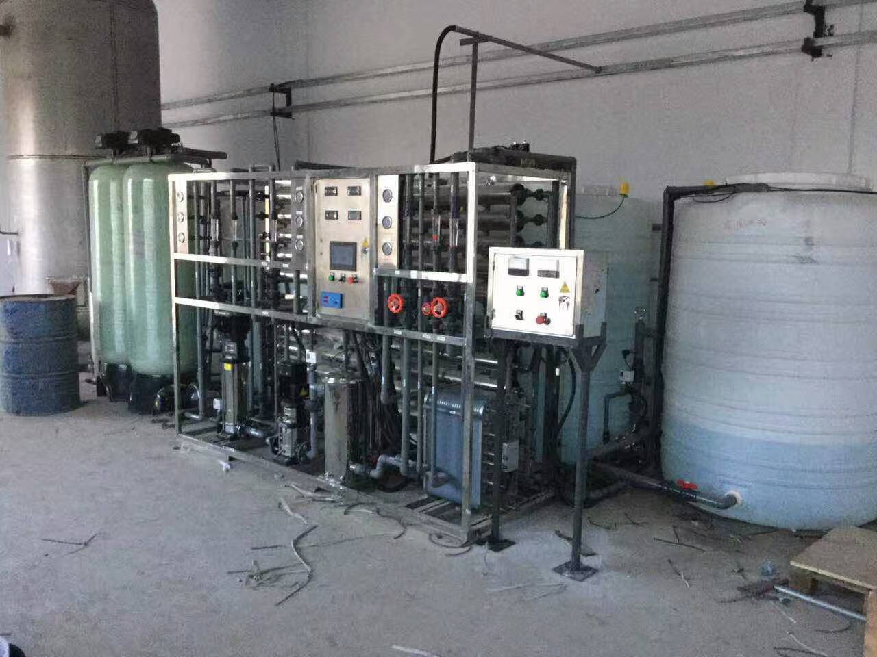 2吨工业超纯水设备、 伟志水处理-RO反渗透纯水机  过滤超纯水设备  反渗透设备  超纯水设备厂家