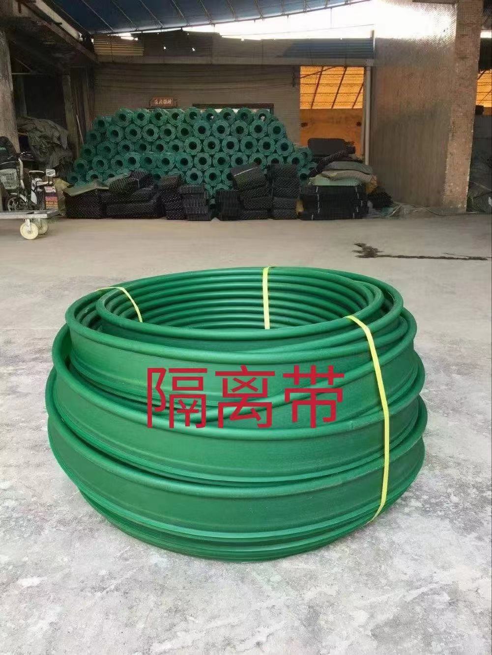 道路绿化分隔带 园林造型用塑料草石隔离带