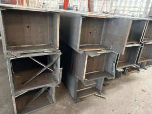 北京博泰 建筑钢结构箱型柱 抗压抗震 工期短  箱型柱焊接  箱型柱长阿基