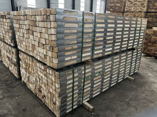 张家口钢包木租赁 周转材料 钢木龙骨价格合理 博泰恒源  钢包木厂家