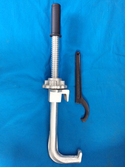 密贴型斥离型铁路钢轨钩锁器
