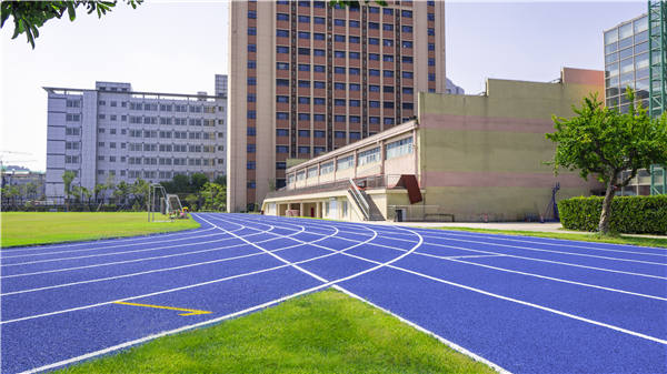 半预制型跑道对于水泥混凝土基础的要求  硅pu球场  杰锐