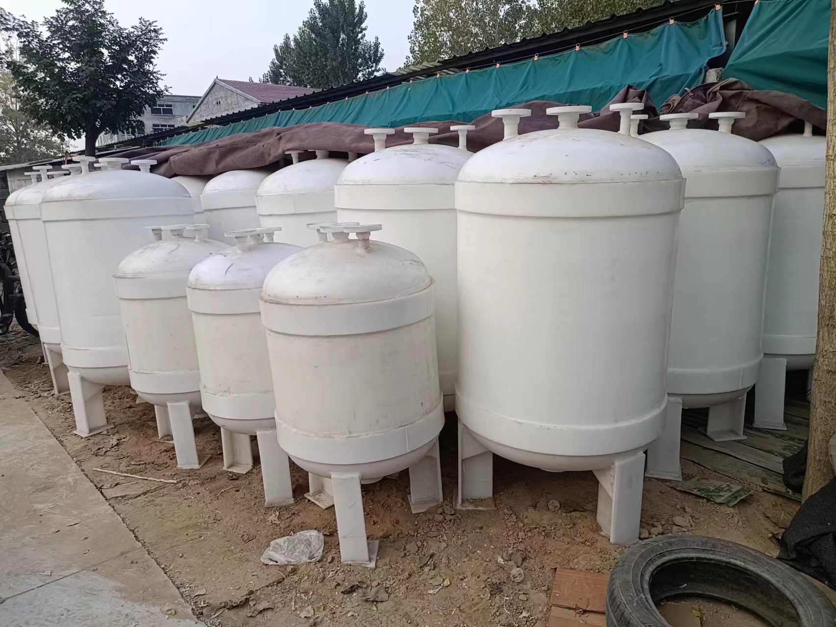 PP计量罐缓冲罐PP塑料罐盐酸化工防腐储罐PP高位槽  PP真空计量罐定制  PP真空计量罐价格  PP真空计量罐单价