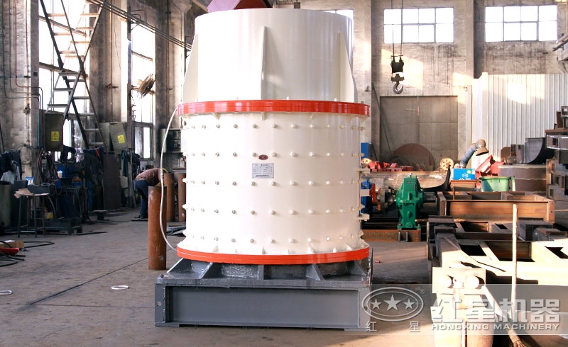 立轴复合式破碎机的工作原理及结构组成_参数