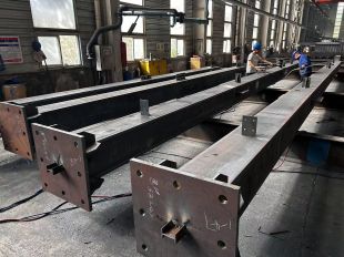 张家口箱型柱加工厂家 箱型柱焊接 厂房建筑用 设计制作  张家口箱型柱厂家  张家口箱型柱制作