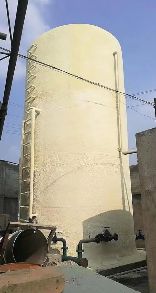 大型油罐储罐保温喷涂工程 罐体外护铁皮保温施工队  油罐喷涂保温工程