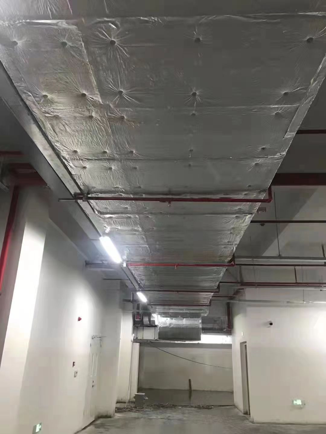 消防排烟管道保温施工队铝箔玻璃棉烟道保温承包