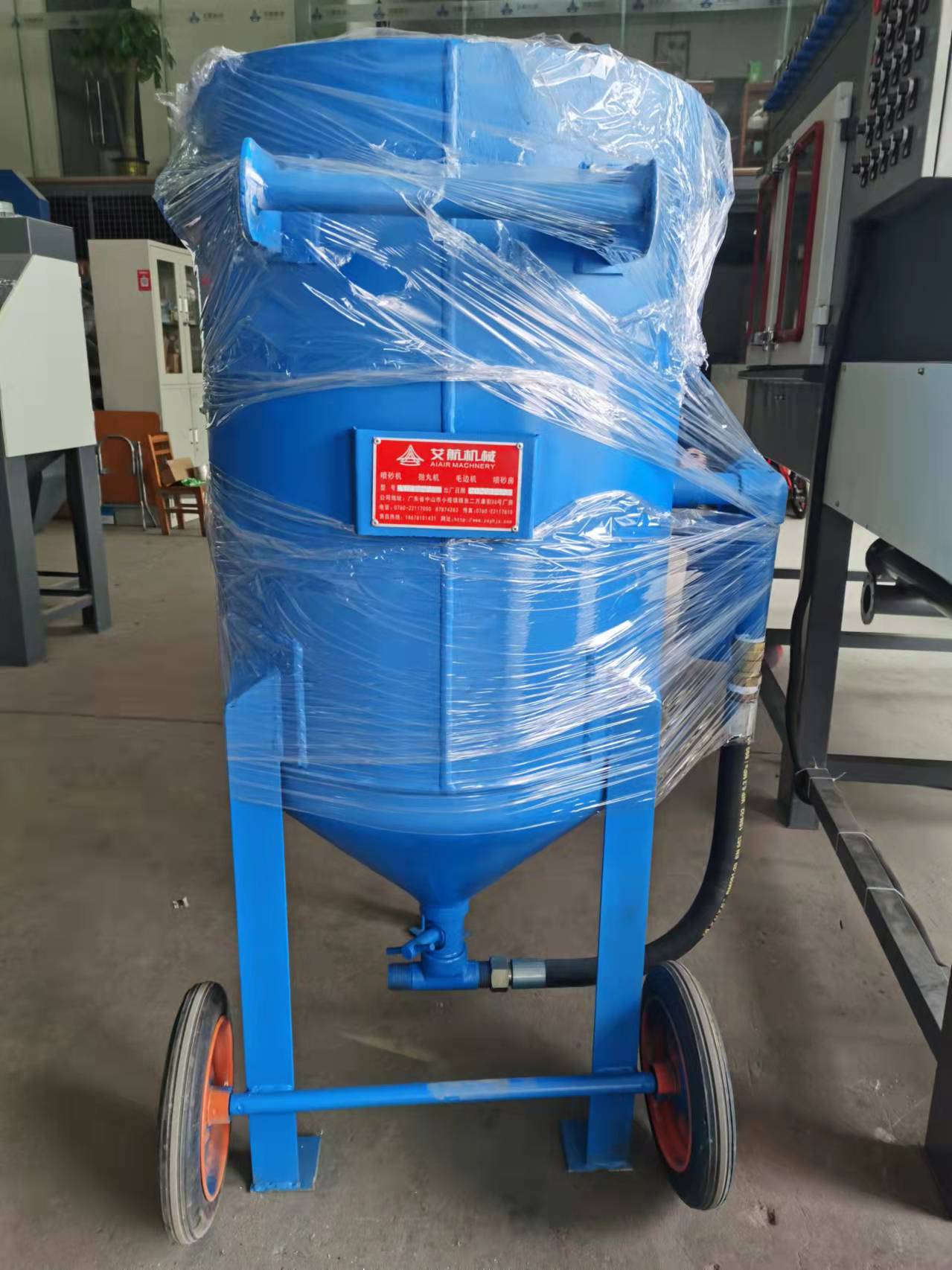 中山市移动式4720喷砂机除锈，去氧化皮产品  AH-4720移动式喷砂机  保修一年