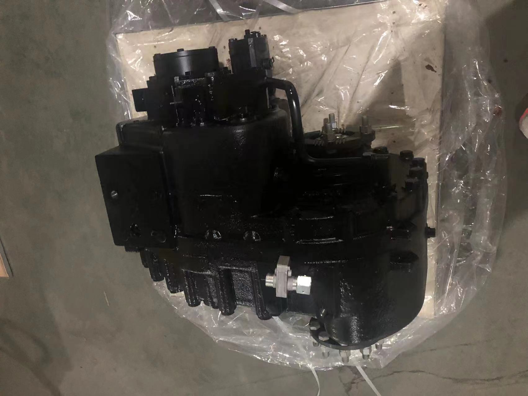 F200分动箱  主减速器总成