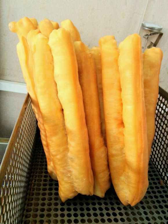 学习早点摊煎饼果子做法  煎饼果子配方  学做煎饼果子  手工煎饼果子