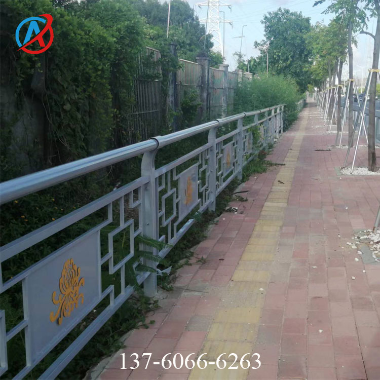 市政护栏,机非隔离栏,美化城市风景线