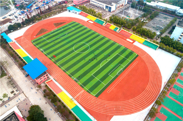预制型塑胶跑道好在哪里  预制型跑道  杰锐