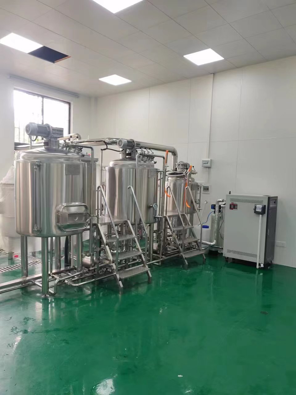 越南酒吧小型3000-7000升鲜酿啤酒设备机器  进口啤酒设备  纯浆啤酒设备