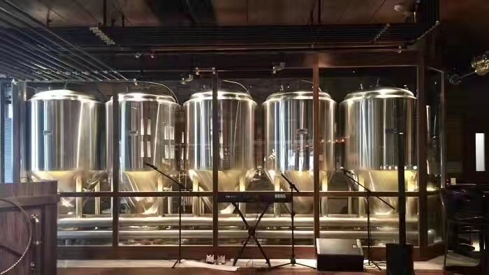 合肥网红餐厅精酿啤酒设备日产3000L啤酒设备配置  进口啤酒设备  中小型啤酒设备