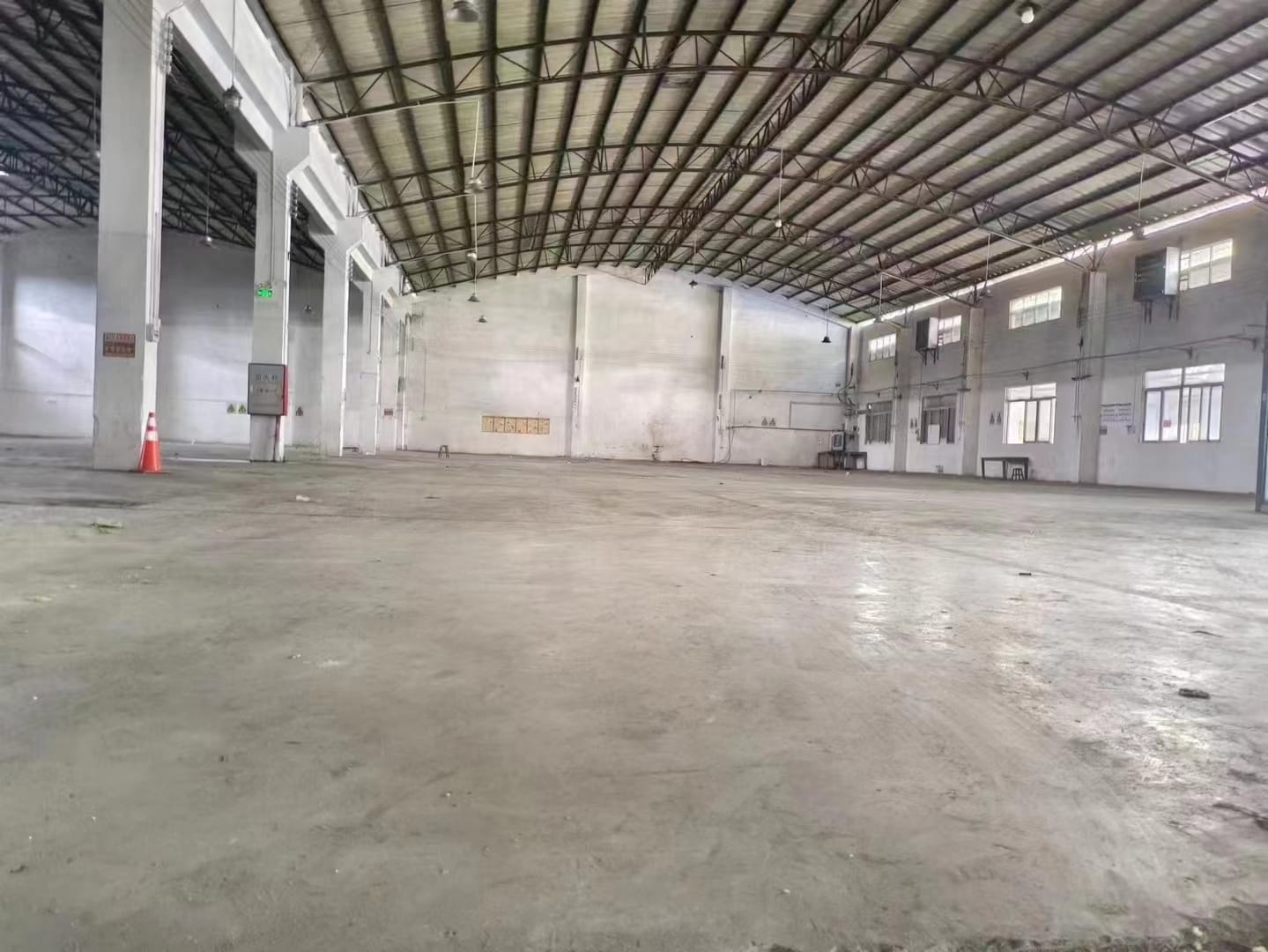 佛山市德百盈物业管理有限公司丨北滘镇林港厂房出租  仓库出租